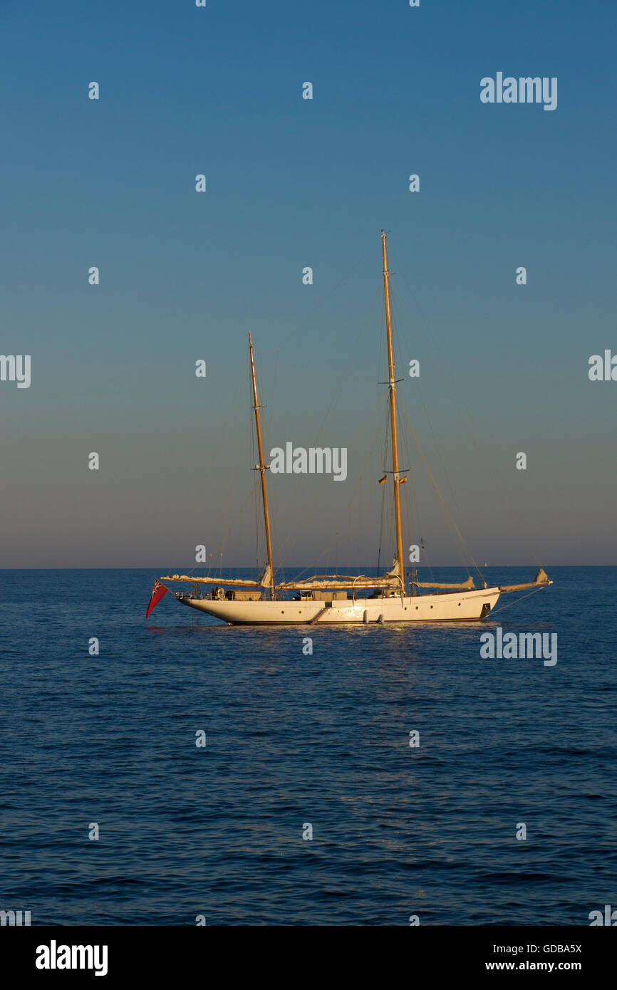 Location au coucher du soleil ,Cala Portals Nous, Majorque, îles Baléares, Espagne. Banque D'Images