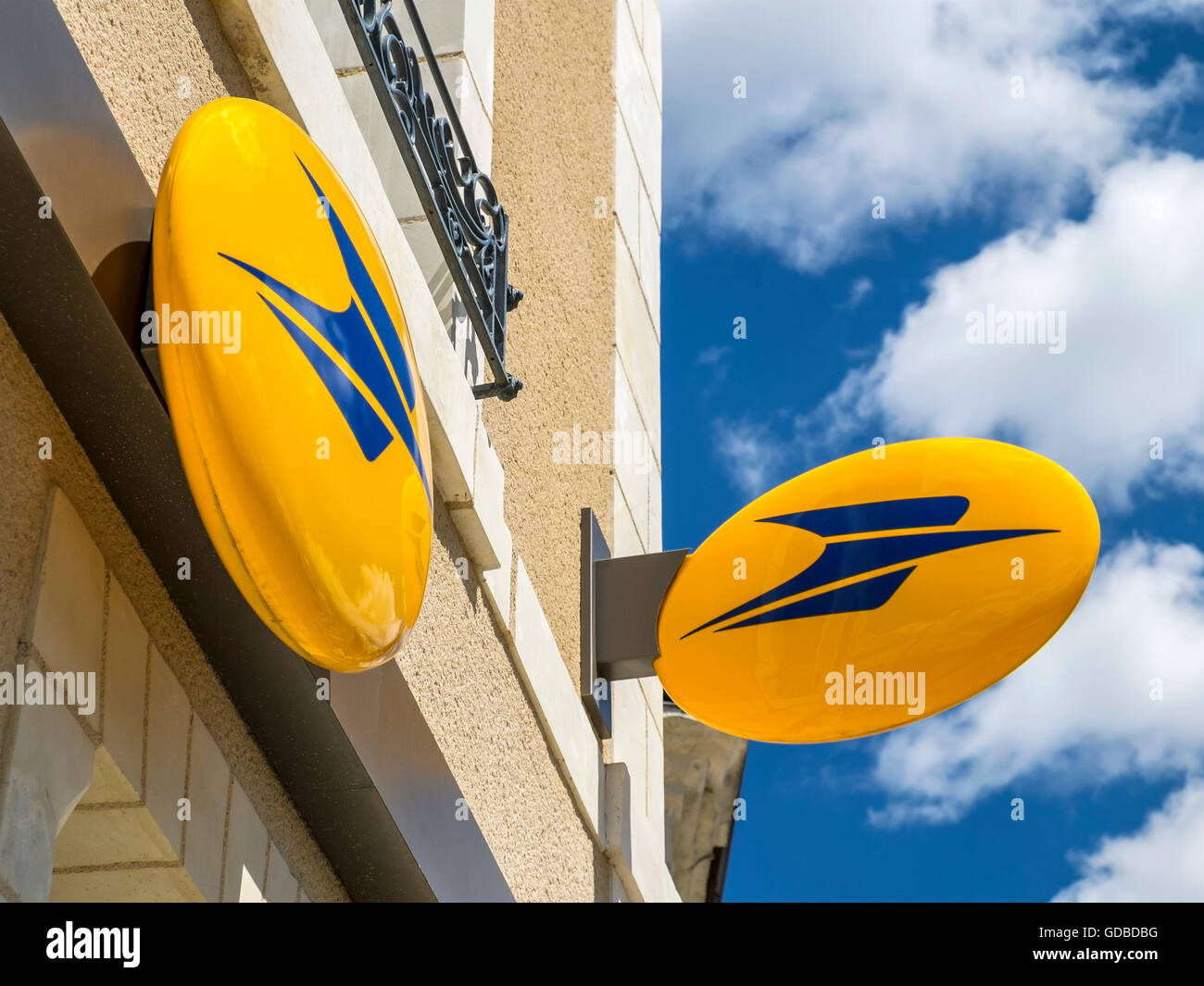 Bureau de poste La poste française signes - France. Banque D'Images