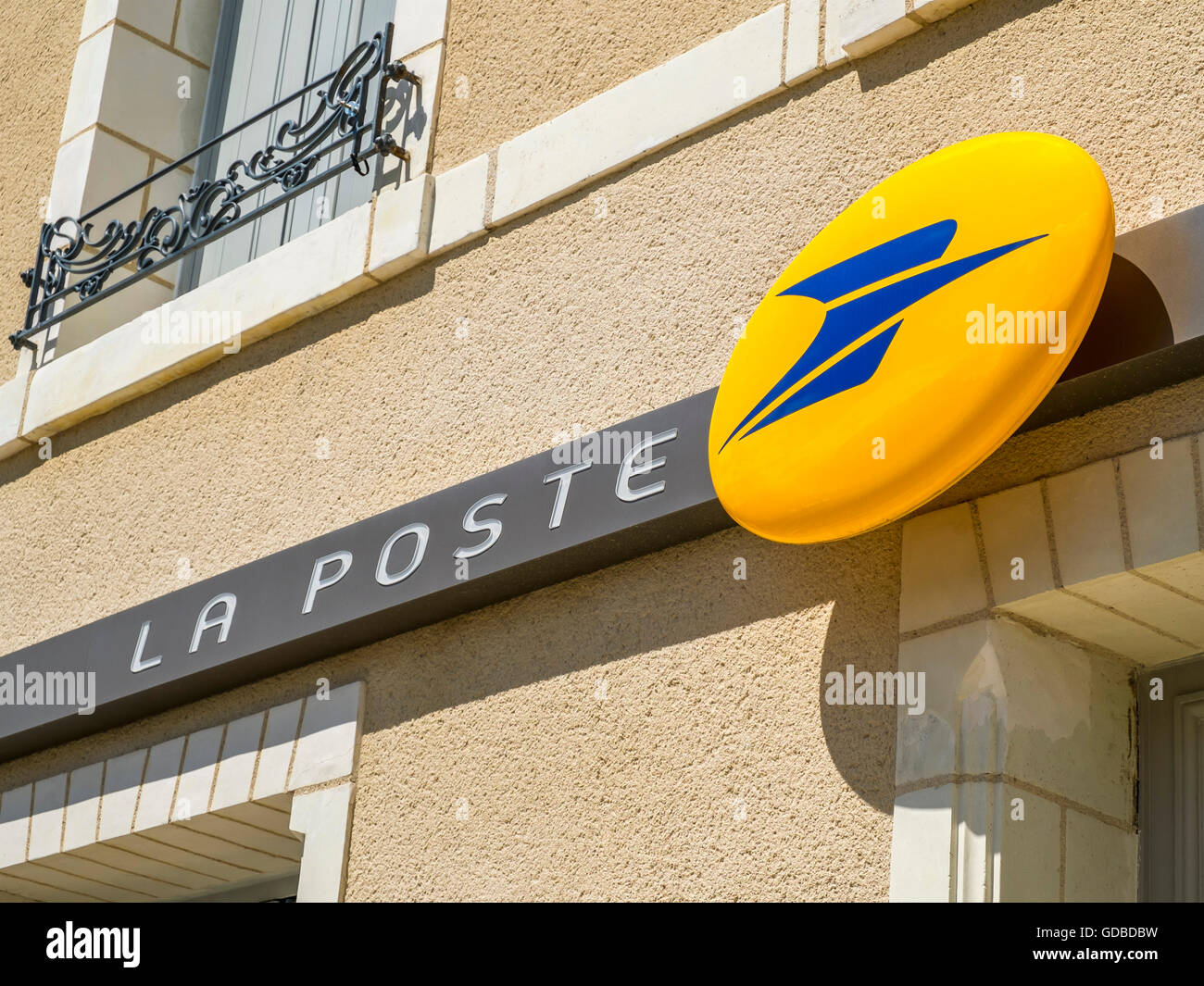 Bureau de poste La poste française signes - France. Banque D'Images