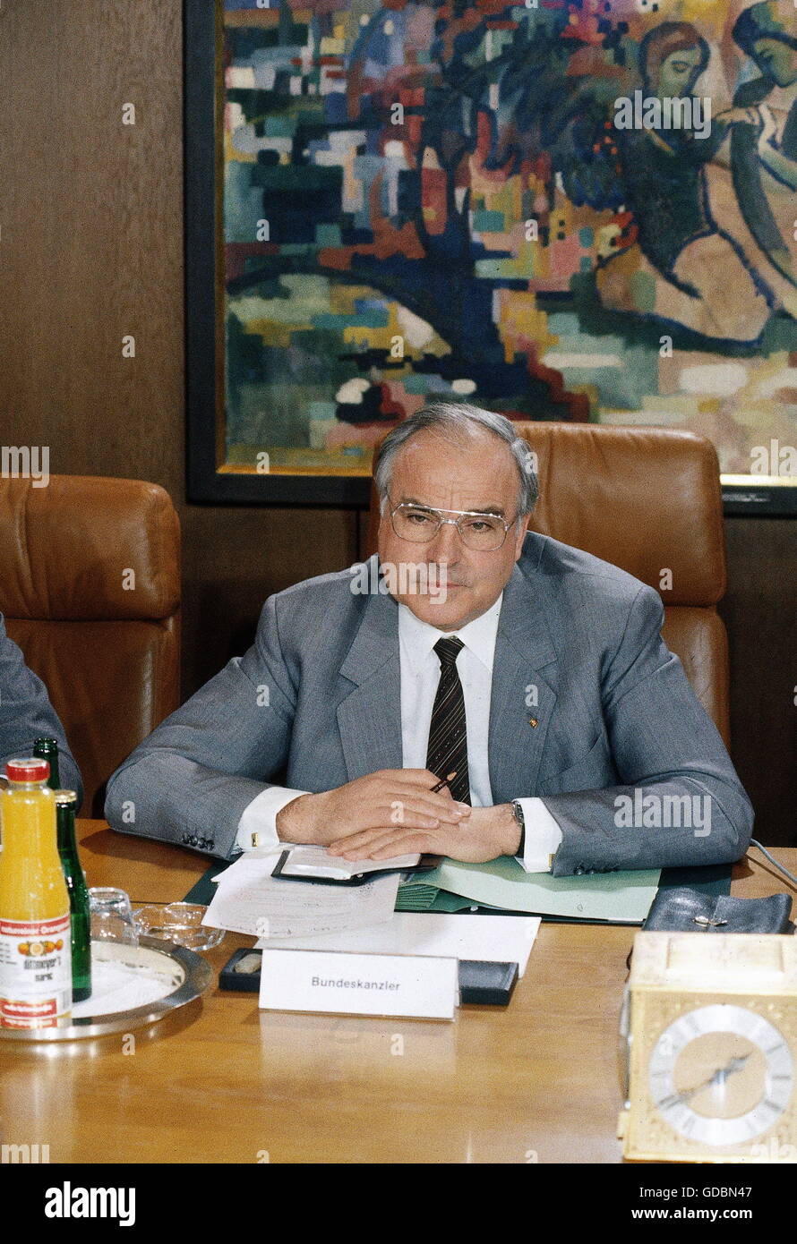 Kohl, Helmut, * 3.4.1930, homme politique allemand (CDU), chancelier de l'Allemagne 1982 - 1998, le cabinet conférence, Bonn, 1980, Banque D'Images