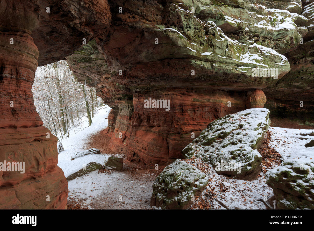 Monument naturel, l'hiver, Altschlossfelsen, Eppenbrunn, Rhénanie-Palatinat, Allemagne Banque D'Images