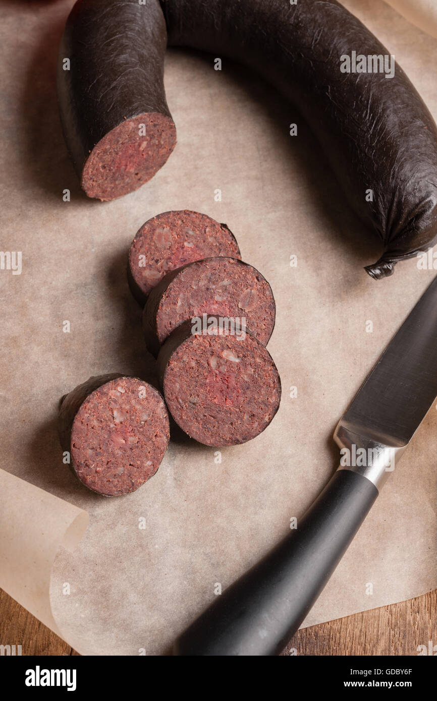 Boudin noir ou boudin tourné à faible éclairage clés Banque D'Images