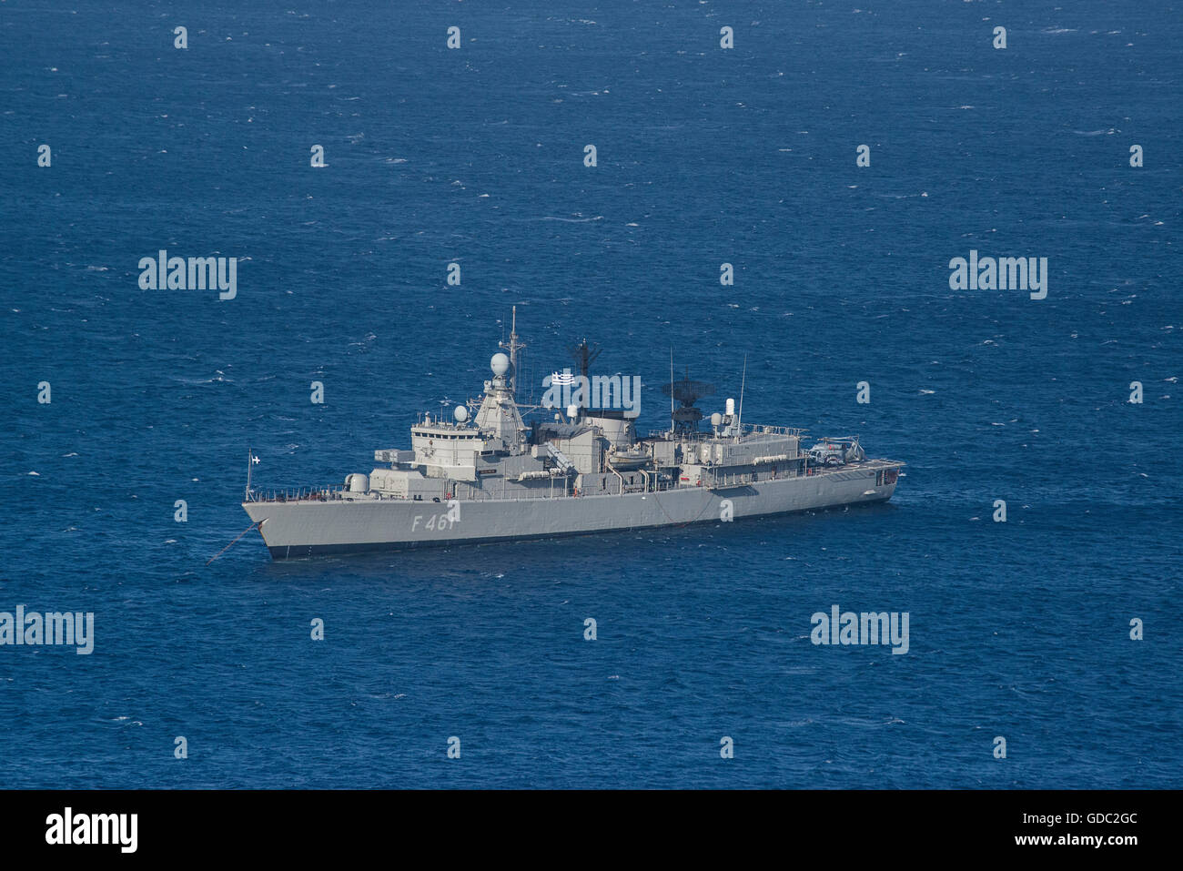 Une frégate de la marine hellénique à l'île grecque de la mer Égée à Astypalée Banque D'Images