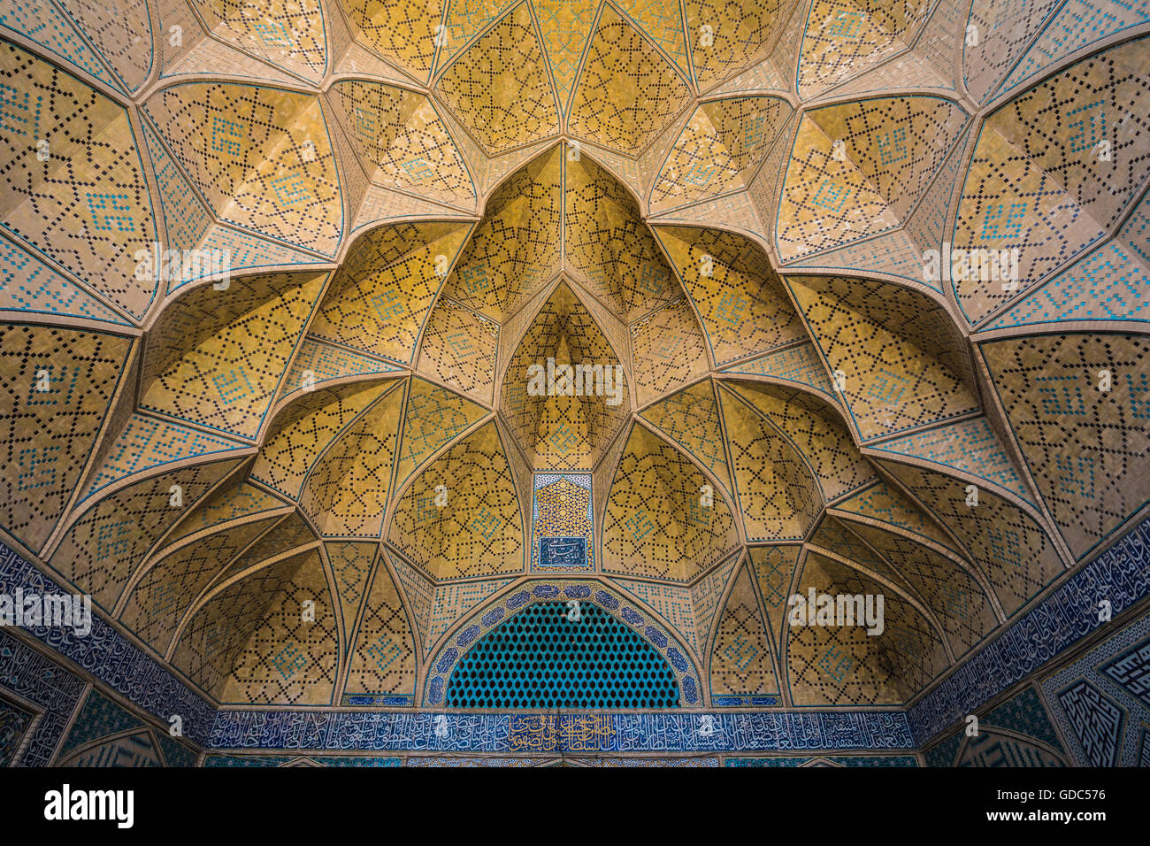 L'Iran Ispahan,Ville,Masjed-e Jame (Mosquée du Vendredi),l'UNESCO world heritage,Ouest Iwan Banque D'Images