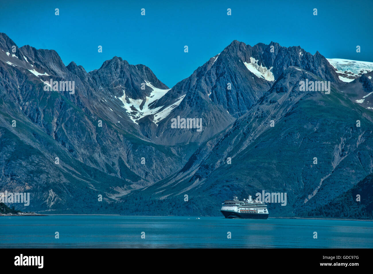 Bateau de croisière,Glacier Bay National Park, Alaska Banque D'Images