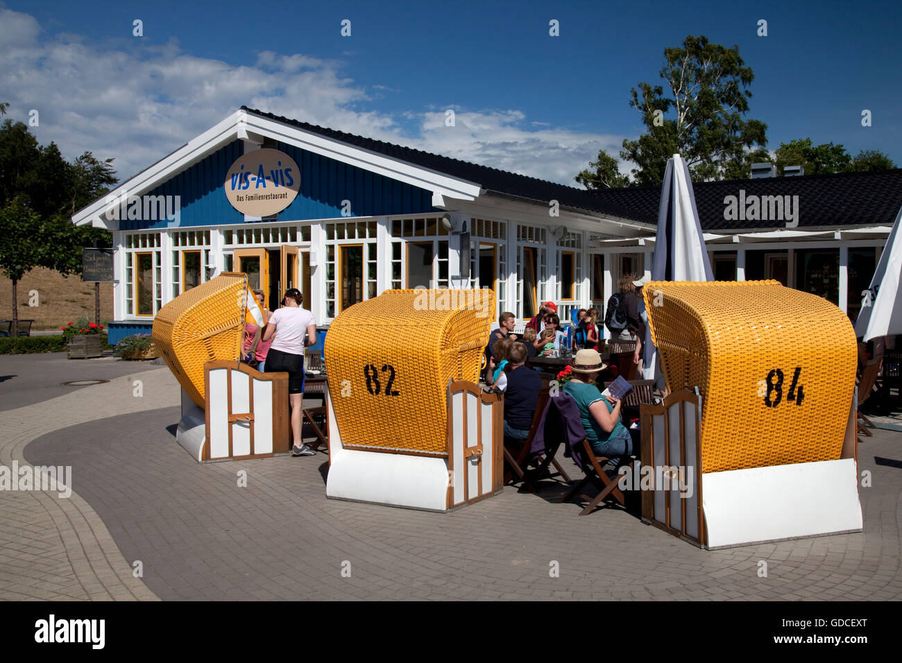 Vis-à-vis de family restaurant, spa de la mer Baltique de Zingst, Fischland Darss Zingst peninsula, Mecklembourg-Poméranie-Occidentale Banque D'Images