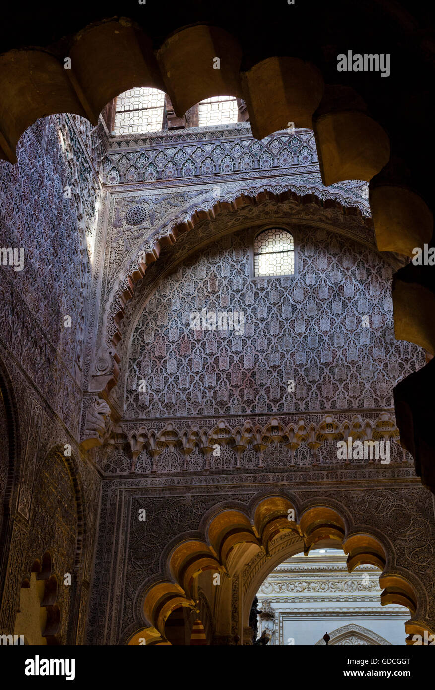 Le célèbre de l'intérieur de la Mezquita de Cordoue dans le sud de la province espagnole d'Andalousie. Anciennement une ville romaine et une Islami Banque D'Images