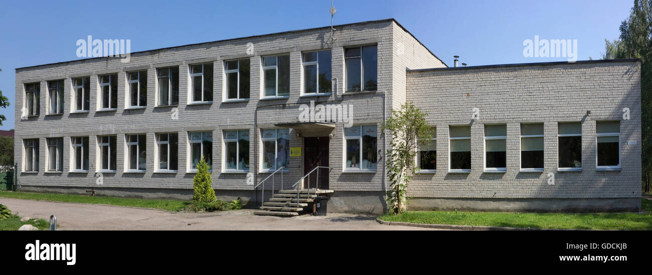 VILNIUS, LITUANIE - le 26 juin 2016 : Le bâtiment de l'vererinarny clinique et le centre de Vilnius pour hospice animaux domestiques - chiens, chats et Banque D'Images