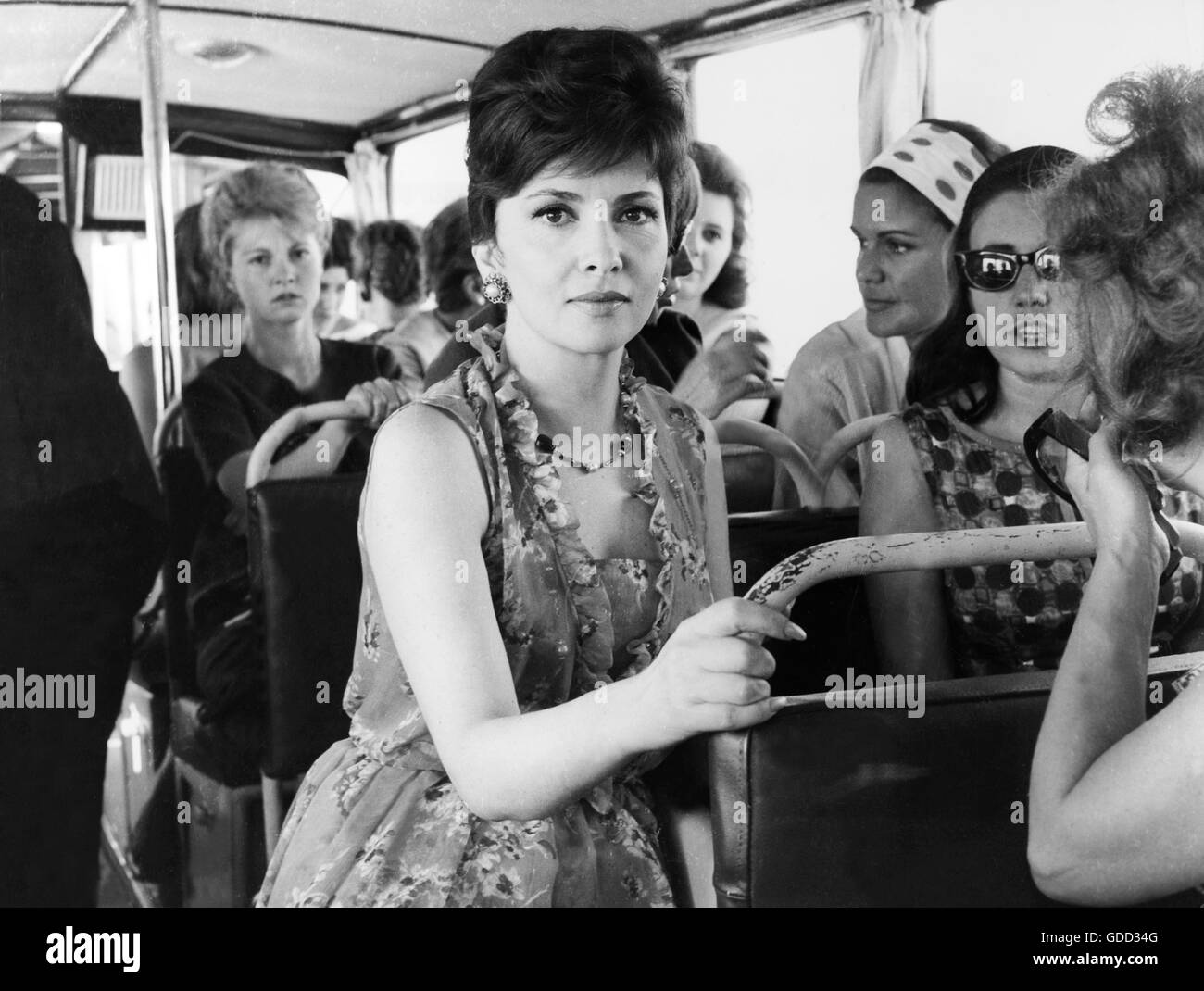 Lollobrigida, Gina, * 4.7.1927, actrice italienne, demi-longueur, au XXIVème Festival du Film de Venise, Venise, août 1963, Banque D'Images