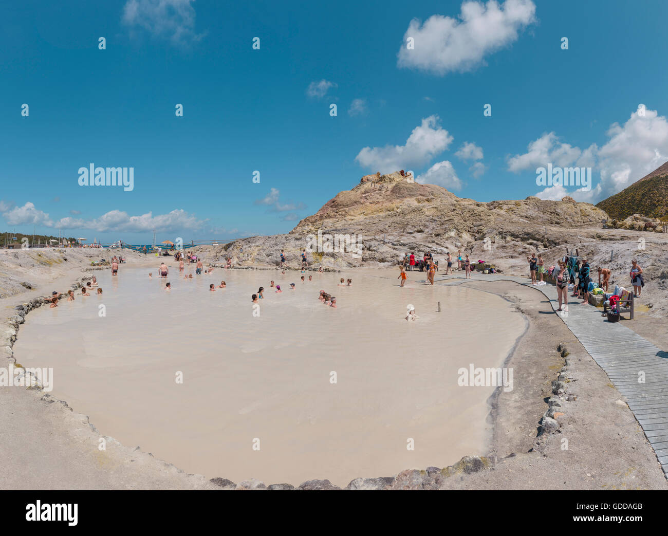 La boue en bonne santé dans le lac volcan di Fanghi Banque D'Images