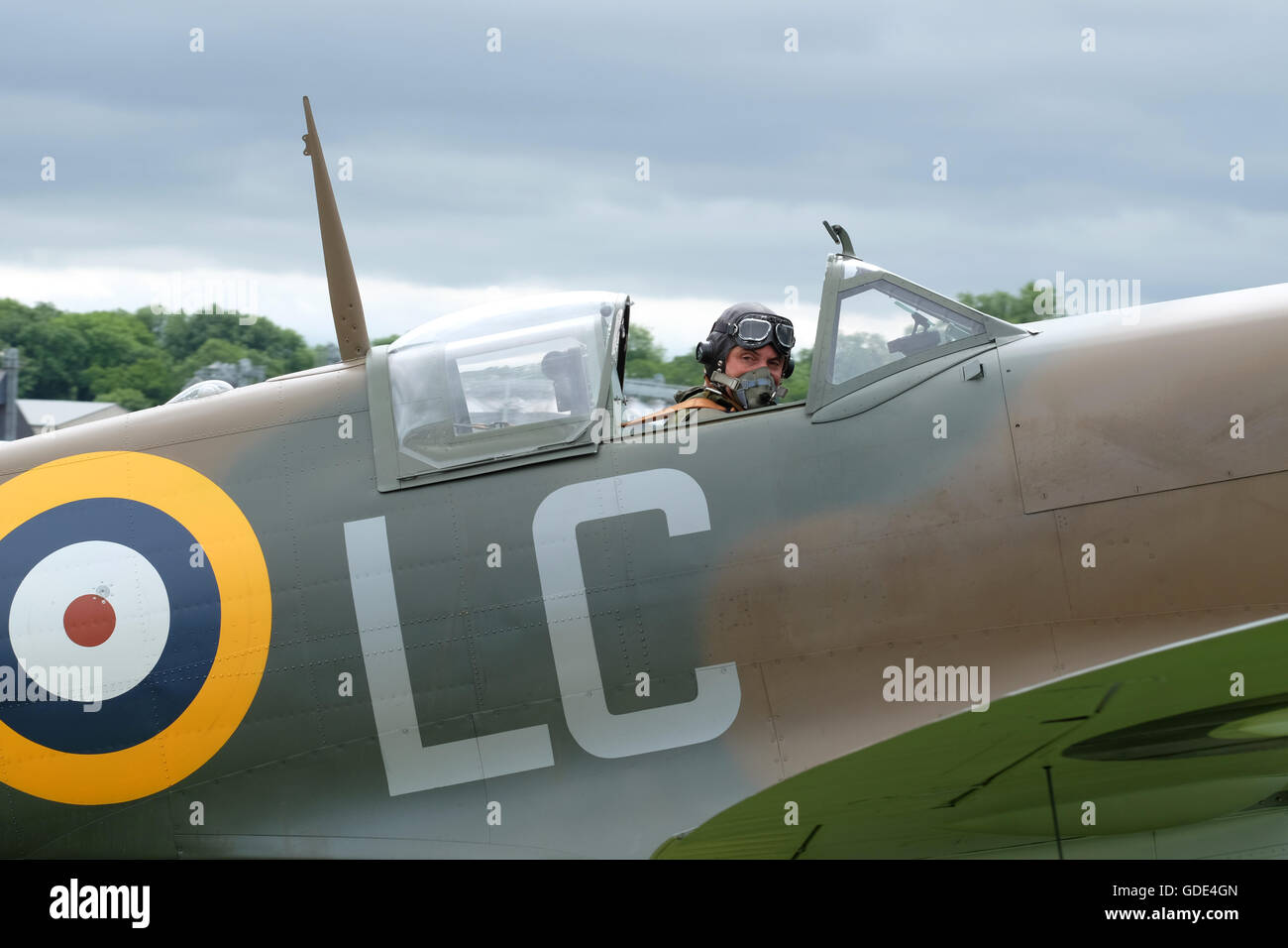 Juillet, 2016 Pilote d'affichage Paul Bonhomme taxis pour décoller en Supermarine Spitfire MK Vb Banque D'Images