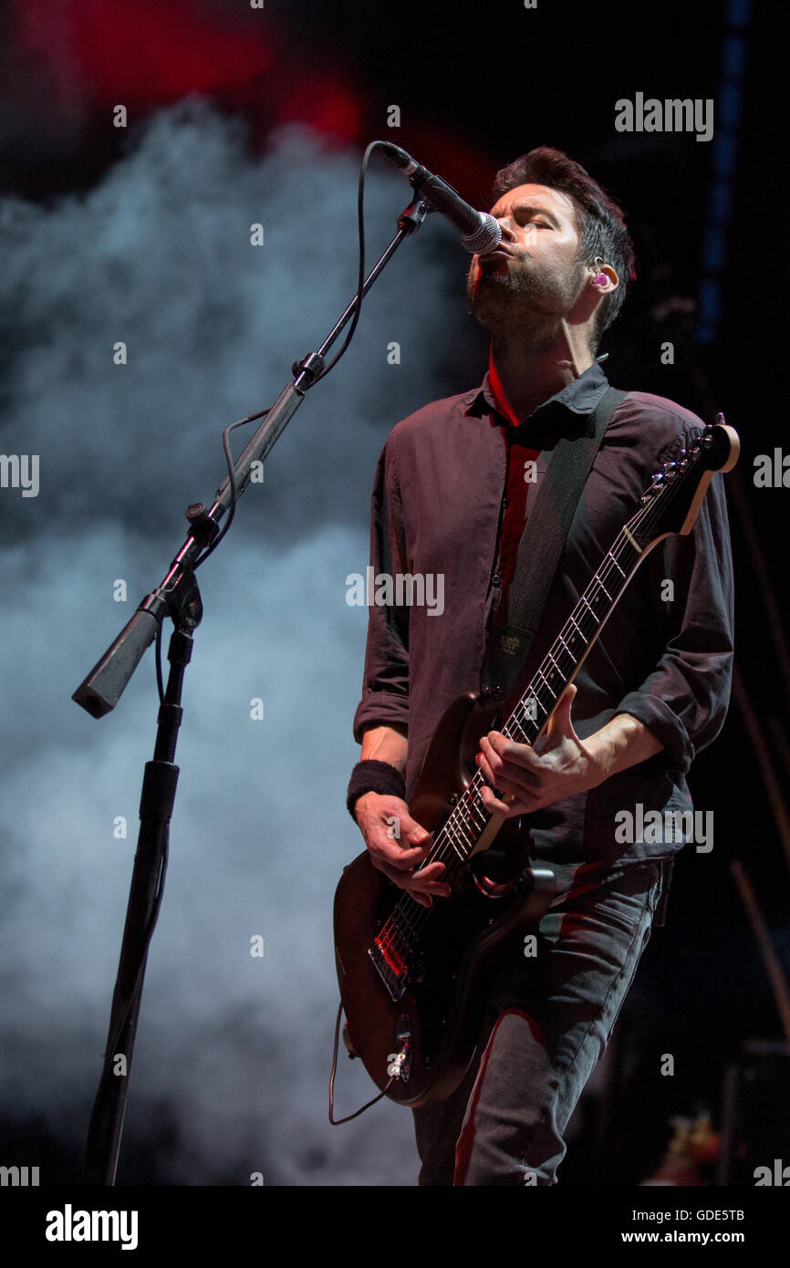 Chicago, Illinois, USA. 15 juillet, 2016. Musicien PETE LOEFFLER de Chevelle effectue live au Toyota Park de Chicago pendant l'Open Air Music Festival à Chicago, Illinois Crédit : Daniel DeSlover/ZUMA/Alamy Fil Live News Banque D'Images