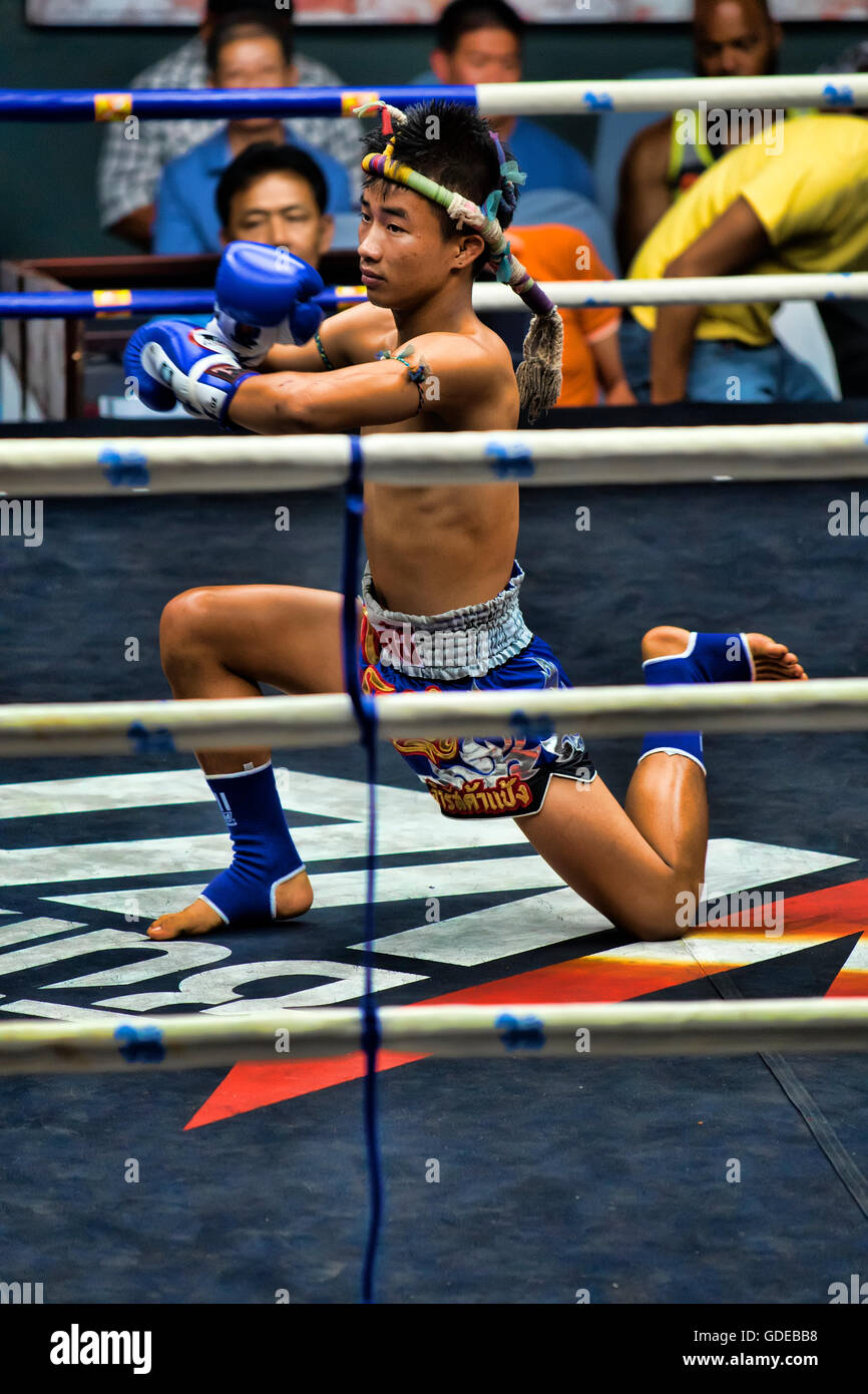 La boxe thaï, Bangkok, Thaïlande. Banque D'Images