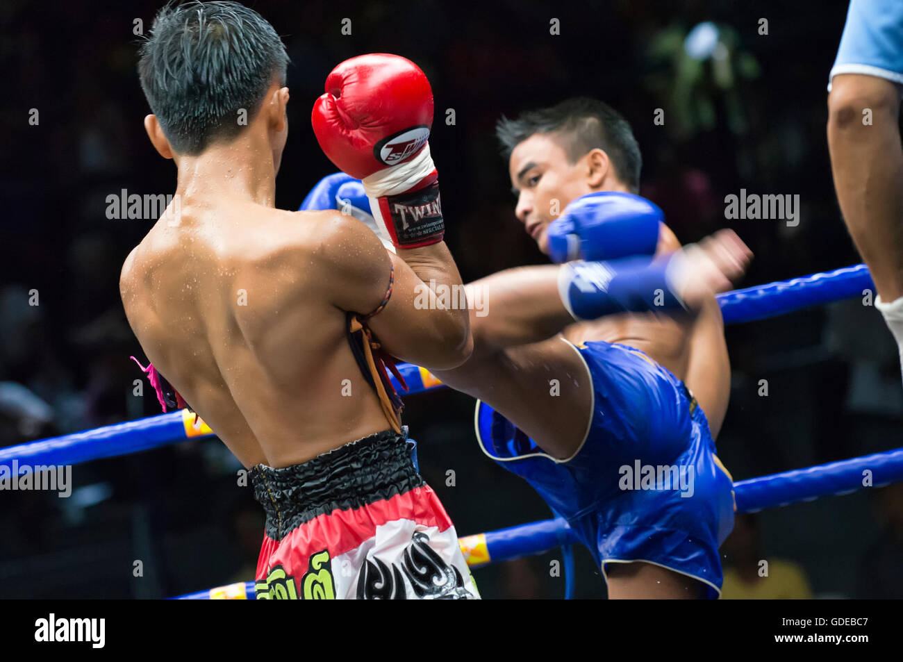 La boxe thaï, Bangkok, Thaïlande. Banque D'Images