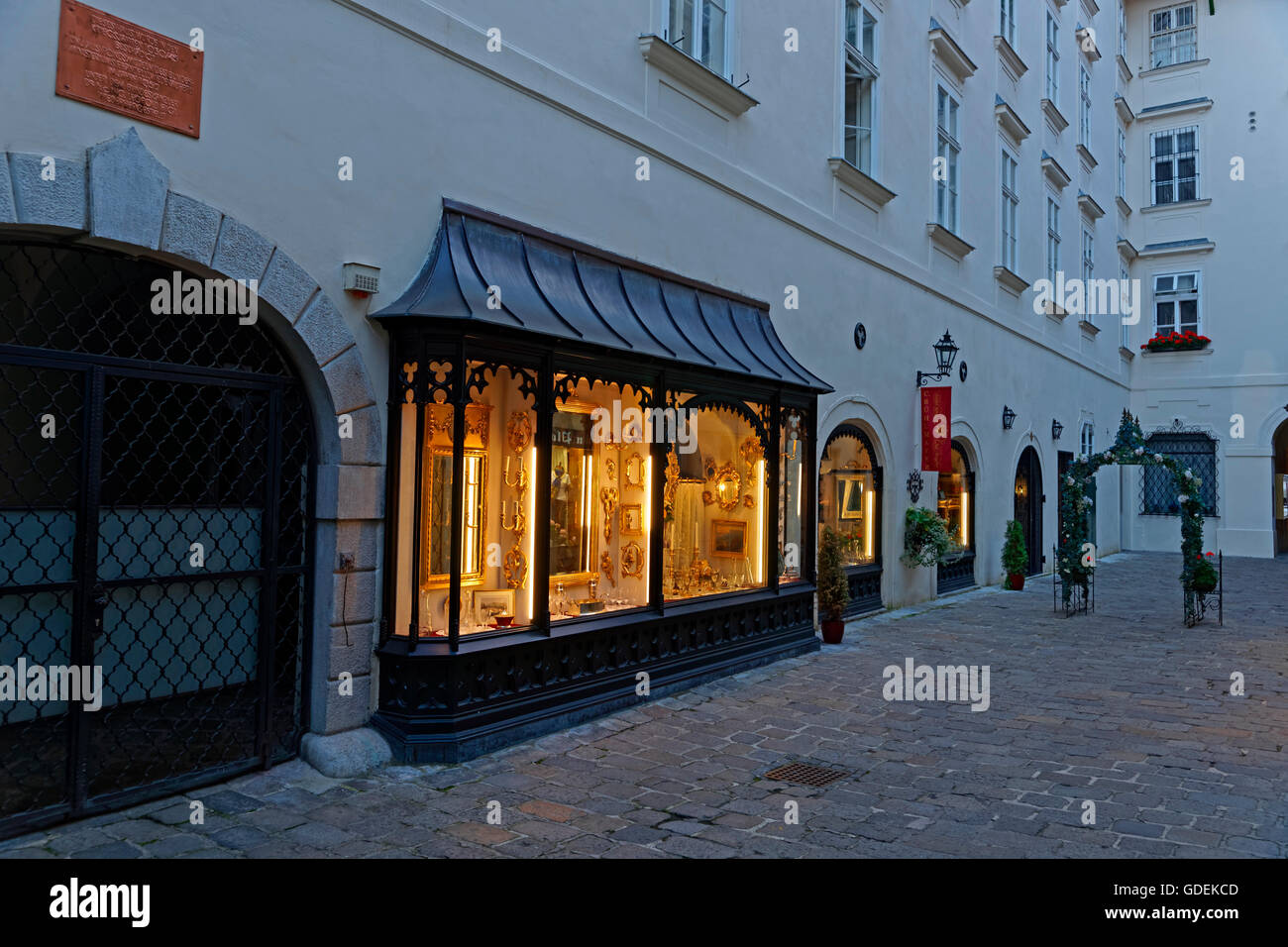 Street view,meubles,vitrine de l'entreprise Banque D'Images