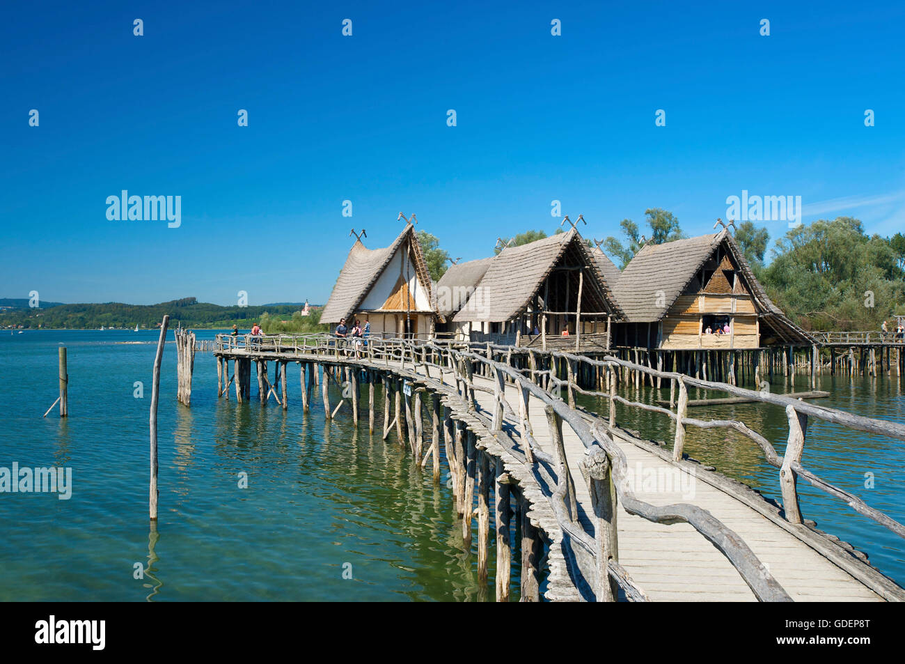 Maisons sur pilotis de Unteruhldingen, Lac de Constance, Bade-Wurtemberg, Allemagne Banque D'Images