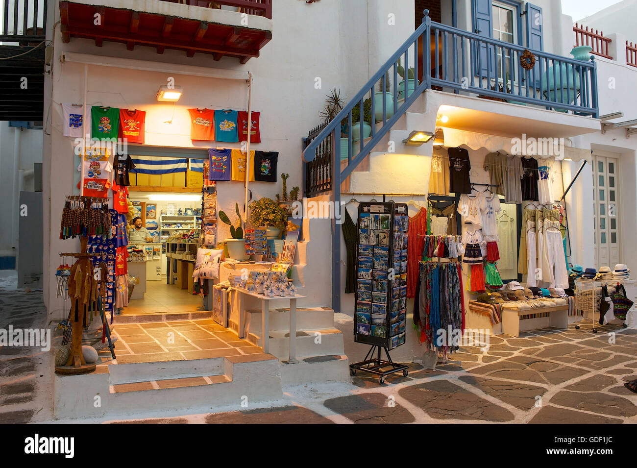 Shopping dans MykonosTown, Mykonos, Cyclades, Grèce Photo Stock Alamy