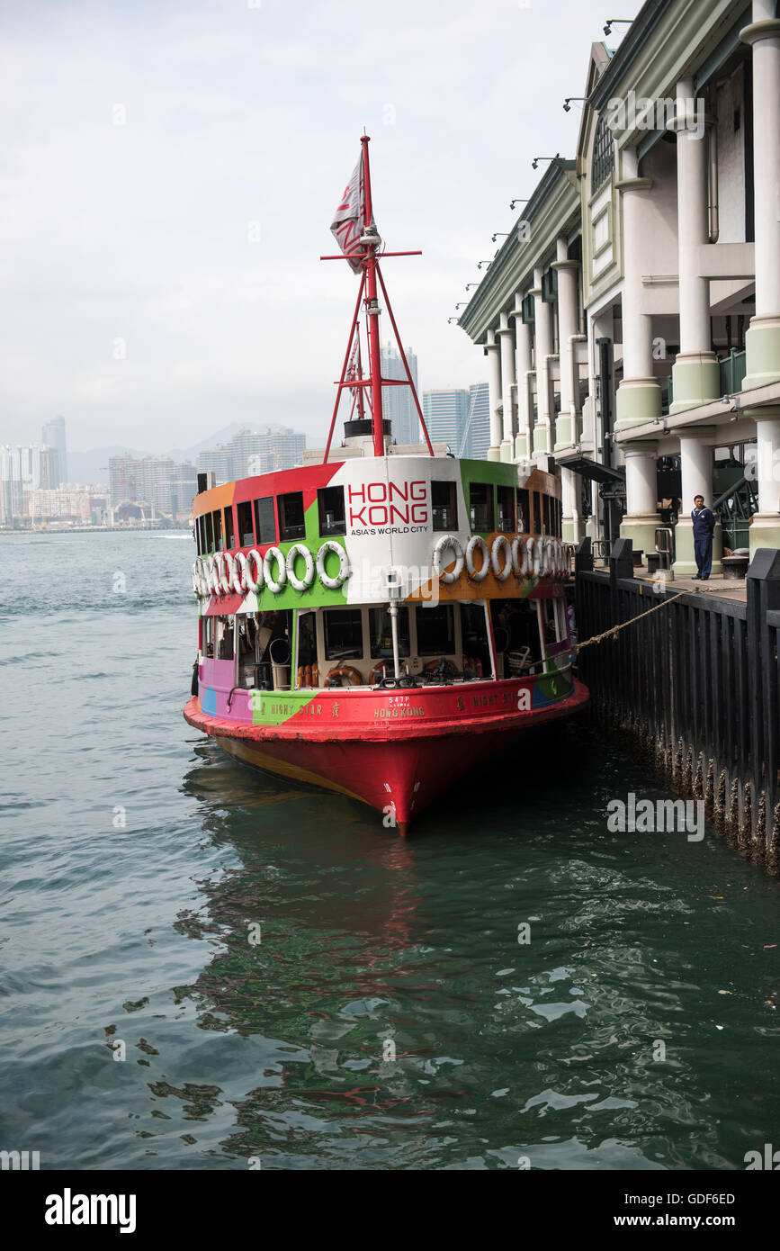 Steamboat Star Ferry, NUIT Star, amarré au Quai Central, Hong Kong. Banque D'Images