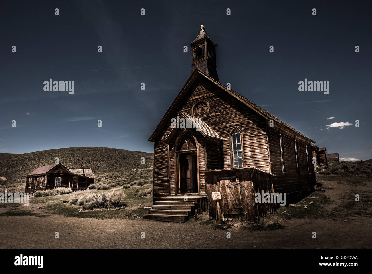 Ancienne église en bois Bodie Ghost Town à l'extérieur de la Californie Banque D'Images