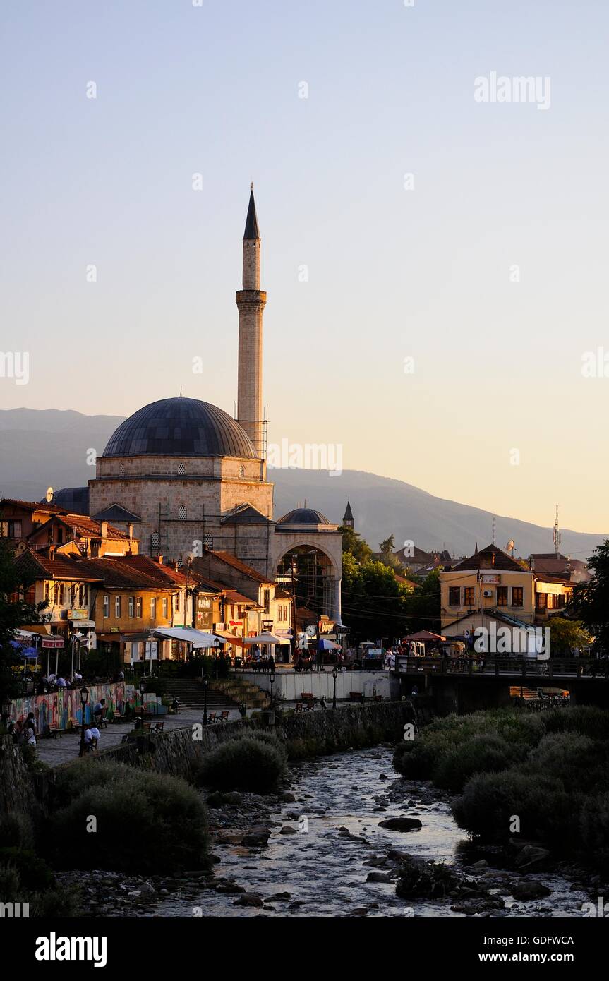 La mosquée de Sinan Pacha à Prizren, Kosovo. Banque D'Images