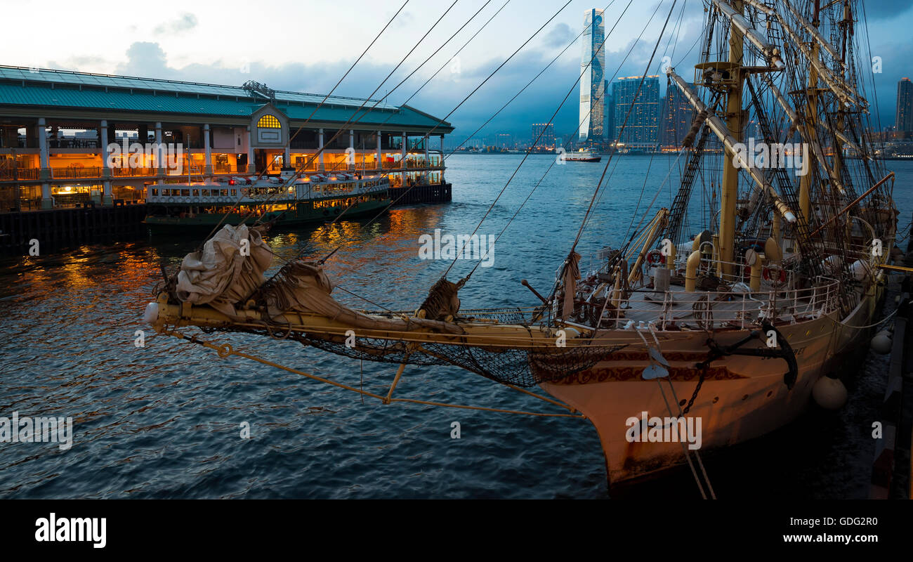 Navire norvégien Sørlandet amarré dans le port de Victoria, Hong Kong, Chine. Banque D'Images