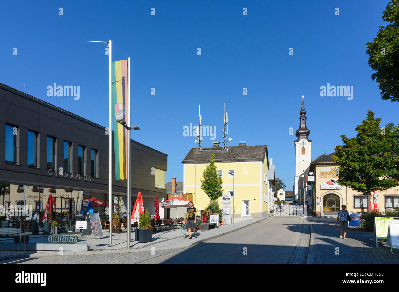 Gramastetten Centre : Centre de convention avec Gramaphon et l'église, l'Autriche, Niederösterreich, Autriche supérieure, Muehlviertel Banque D'Images