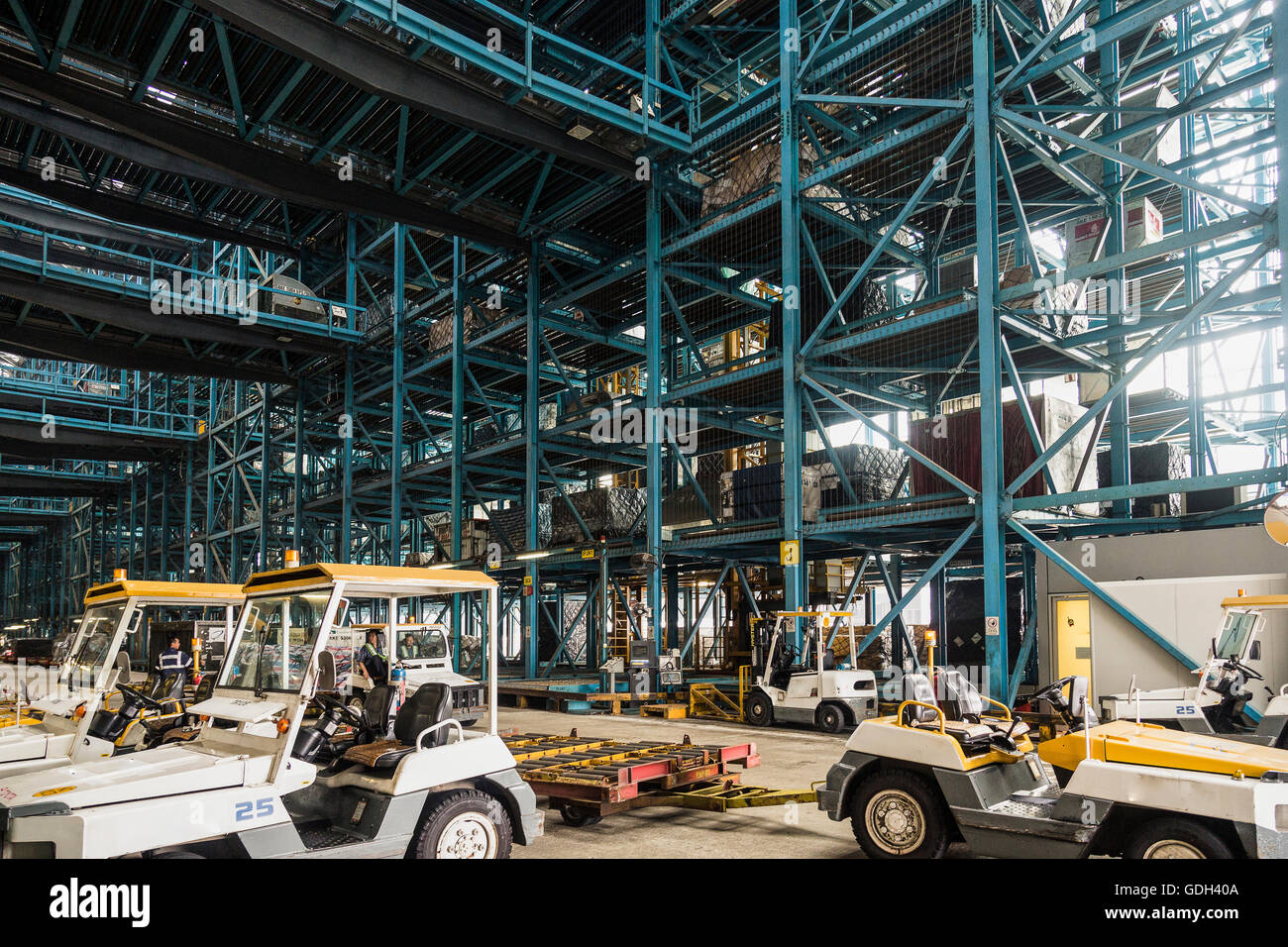 Terminal de fret aérien à l'entrepôt de l'Aéroport International de Chep Lap Kok Hong Kong Banque D'Images