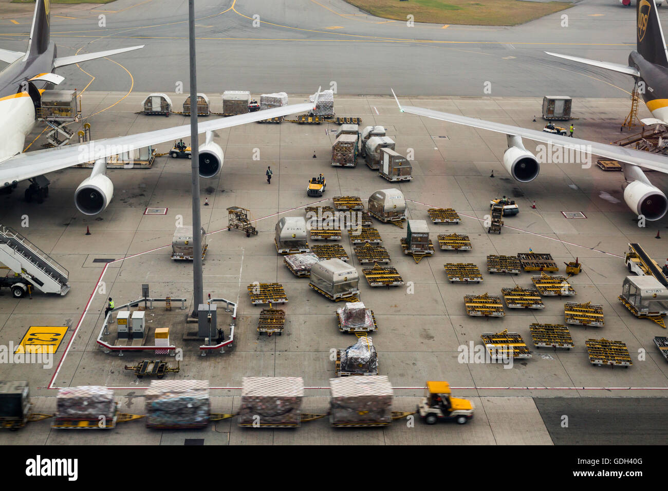 Terminal de fret à l'Aéroport International de Chep Lap Kok Hong Kong Banque D'Images