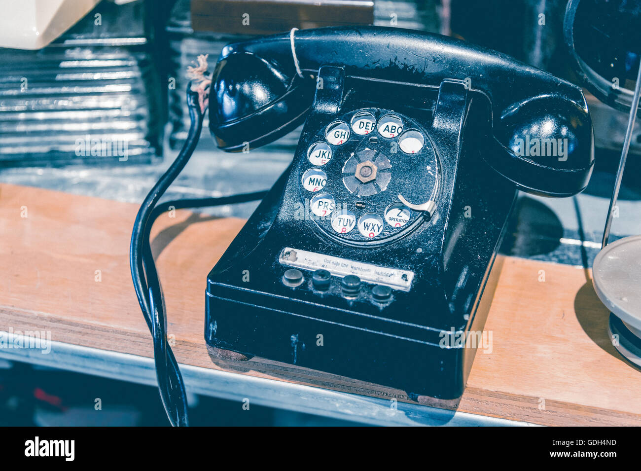 Vintage noir téléphone à cadran avec effet tonique Banque D'Images