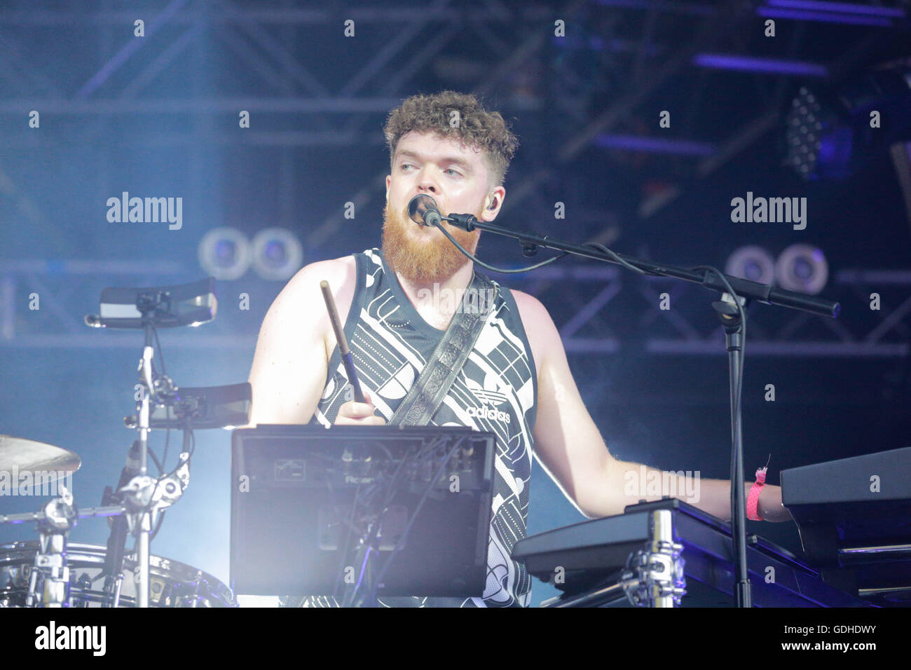 Le parc Victoria, Bethnal Green, Londres, Royaume-Uni, 16 juillet 2016, Jack Garratt, Jack Garratt effectuant au Lovebox 2016 au Victoria Park, London. Crédit : Richard Soans/Alamy Live News Banque D'Images