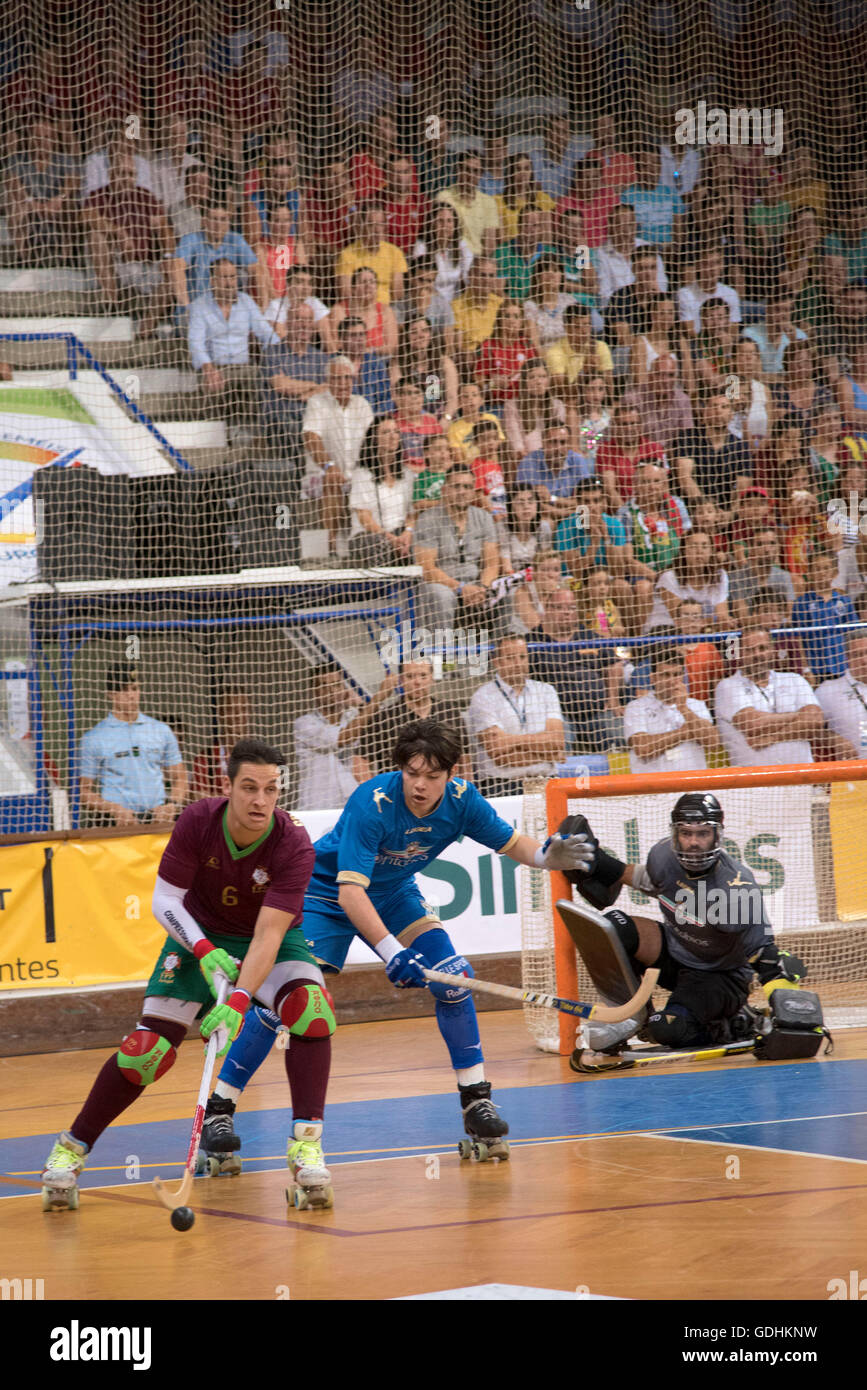 Le Portugal joue l'Italie en finale de l'European Roller Hockey Championship CERH tournoi en Oliveira de Azemeis, Portugal. Banque D'Images