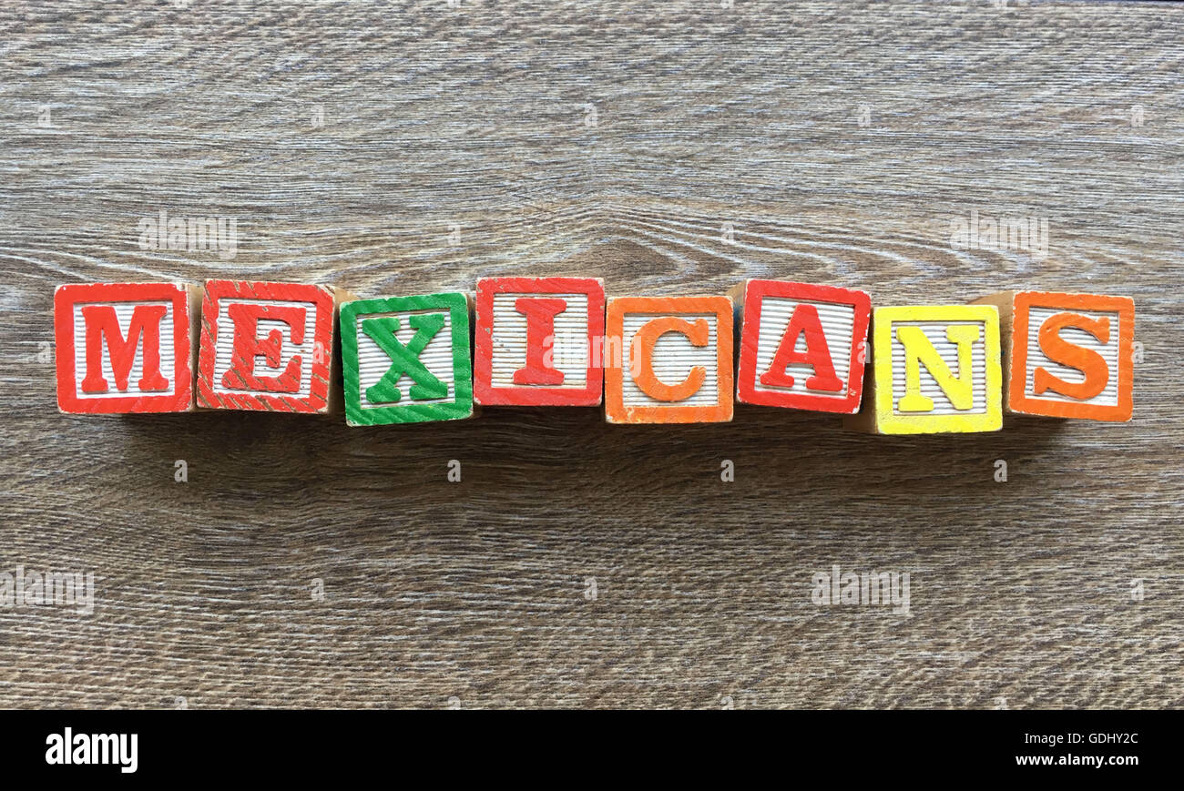 Les mexicains mot écrit avec une cale en bois lettre toys Banque D'Images