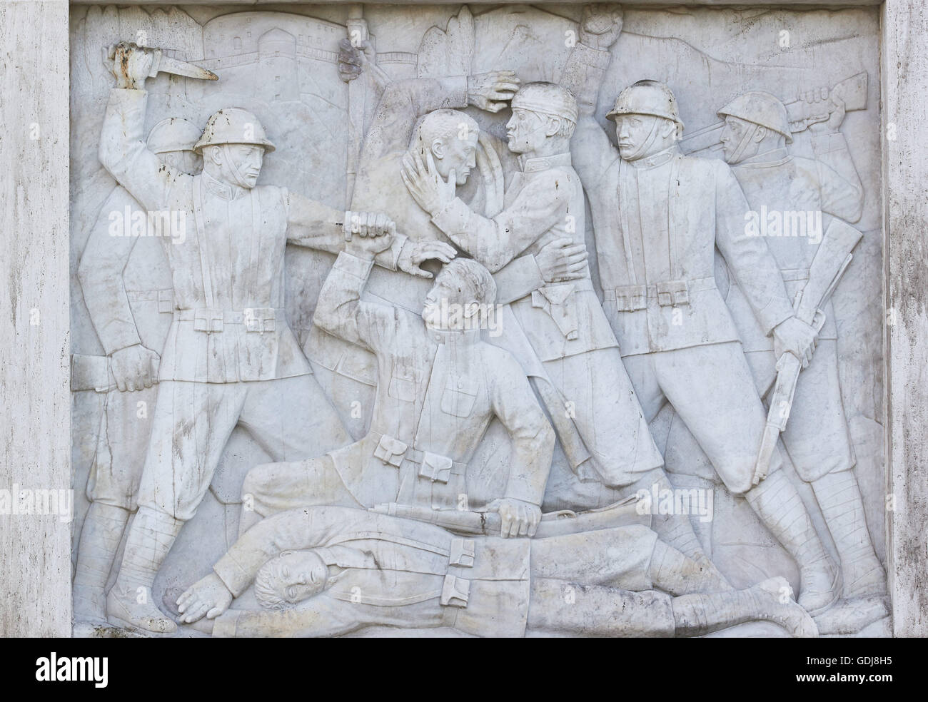 Détail de sculture fasciste (par Vico Consorti sculpteur toscan) sur Ponte Duca D'Aosta, Rome, Latium, Italie Banque D'Images