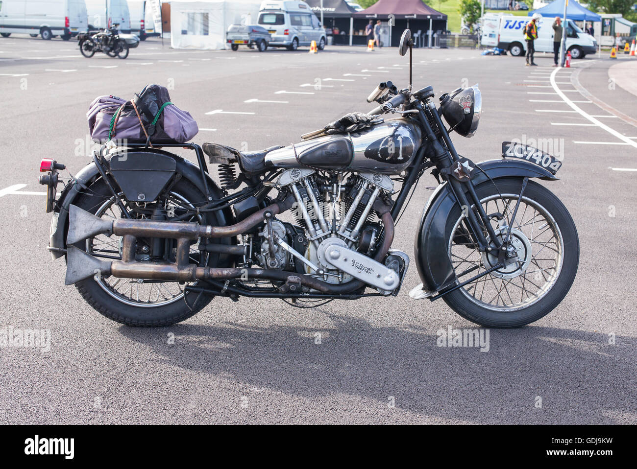 Vintage moto Brough Superior au VMCC. Banbury Banbury, Oxfordshire, Angleterre. Banque D'Images