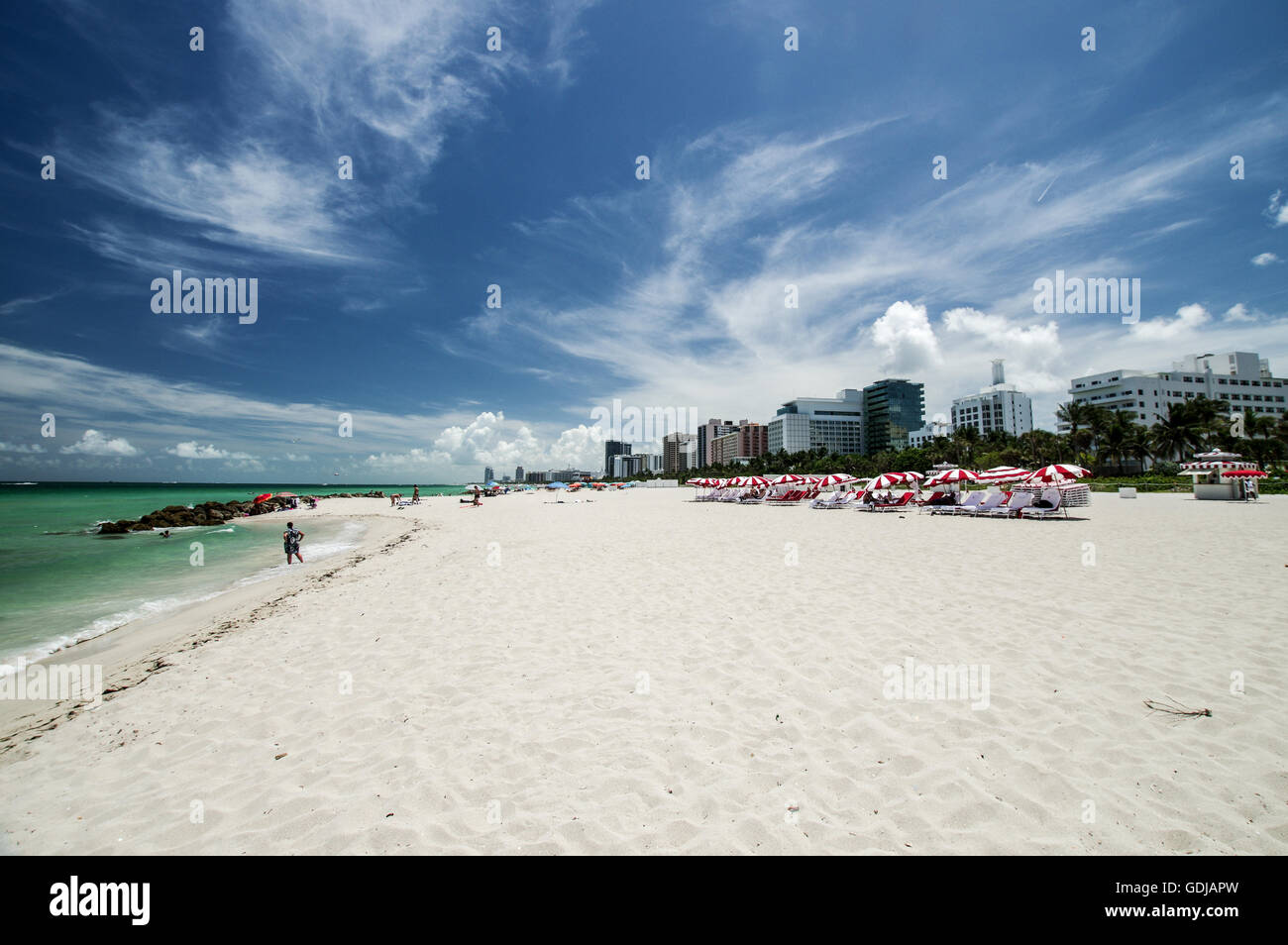 South Beach sur un week-end après-midi d'été - Miami, Floride Banque D'Images