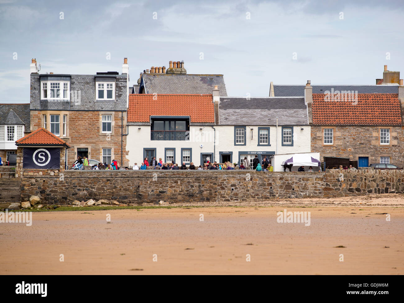 L'auberge de bateau en Elie,station pub /hotel sur la plage. Banque D'Images