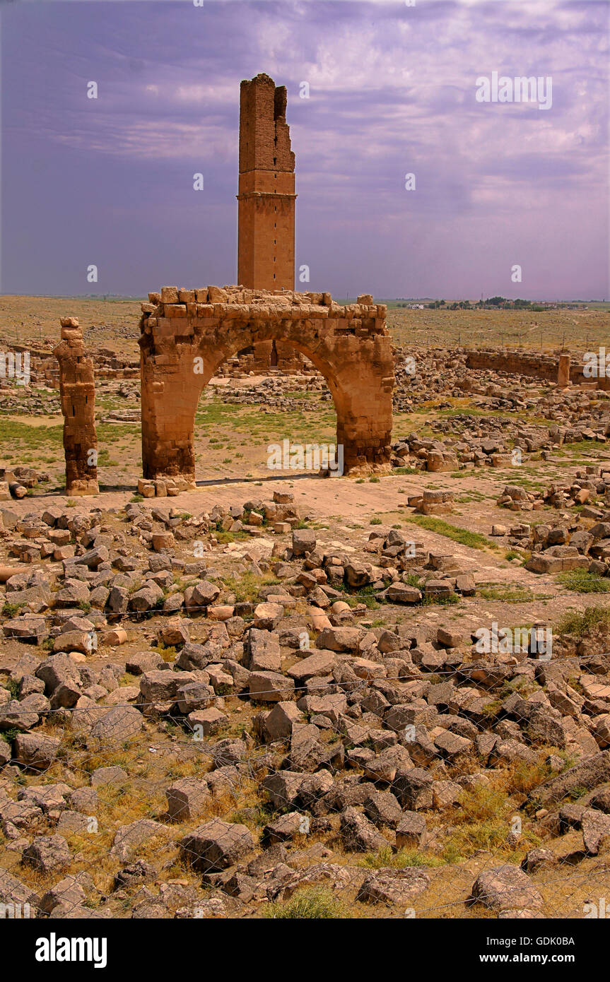 Ruines à Harran, en Turquie. Haran, Charan, ou Charran est un lieu biblique. Haran est presque universellement identifié à Harran, un Assyrien ville dont les ruines sont dans l'actuelle Turquie. Dans la Bible hébraïque, le nom apparaît pour la première fois dans le livre de la Genèse, dans la Banque D'Images