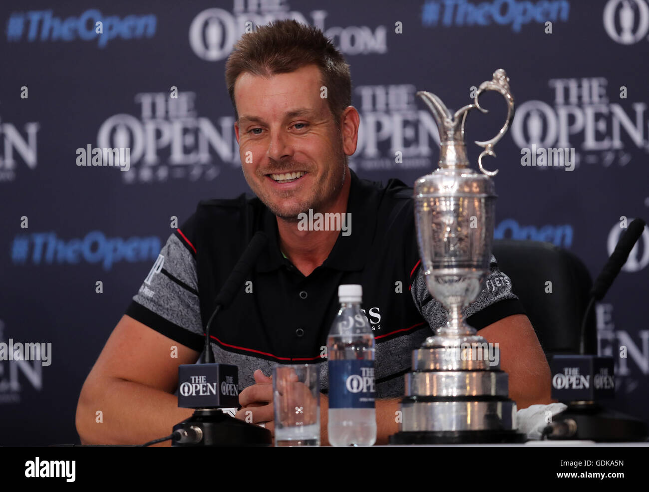 Le Suédois Henrik Stenson avec la Claret Jug après avoir remporté le championnat ouvert 2016 de Royal Troon Golf Club, South Ayrshire. Banque D'Images