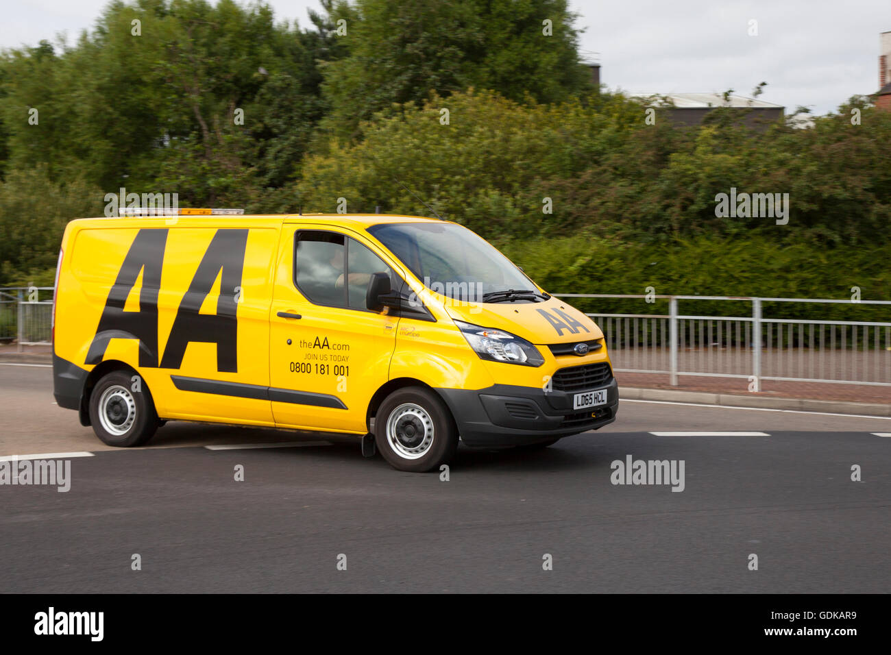 AA jaune van au Tram dimanche un festival de transports qui s'est tenue dans la ville balnéaire de Fleetwood, Lancashire, UK Banque D'Images