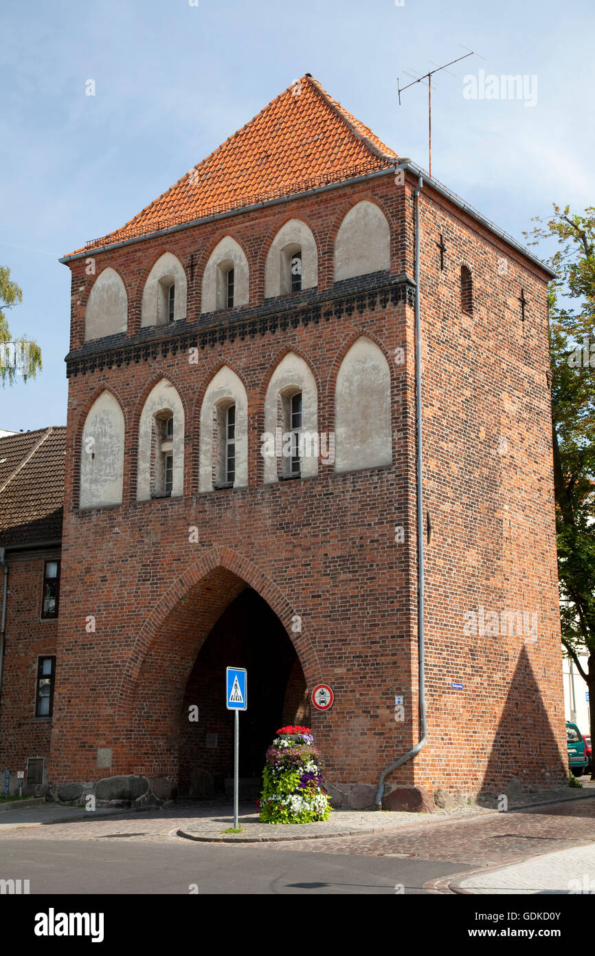 Kniepertor, porte de ville gothique en brique, Stralsund, UNESCO World Heritage Site, Mecklembourg-Poméranie-Occidentale Banque D'Images