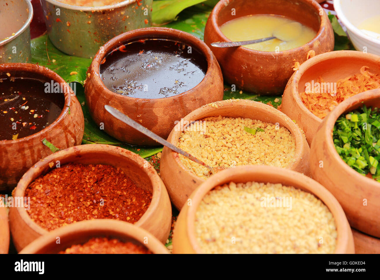 Condiment au goût sucré, salé, aigre et épicée. Banque D'Images
