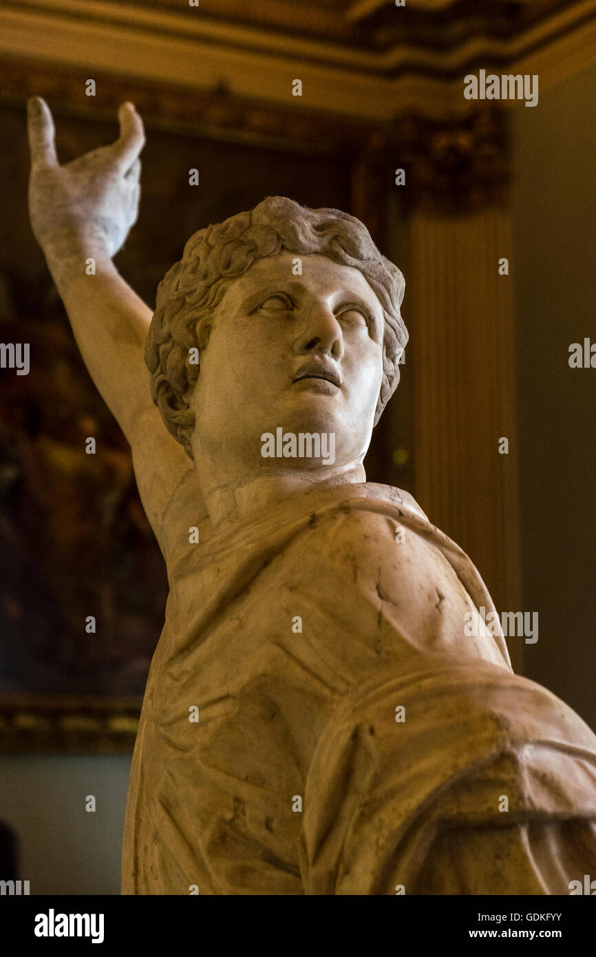 Niobids s'élève sur un rocher, statue dans la Galleria degli Uffizi, Florence, Toscane, Italie Banque D'Images