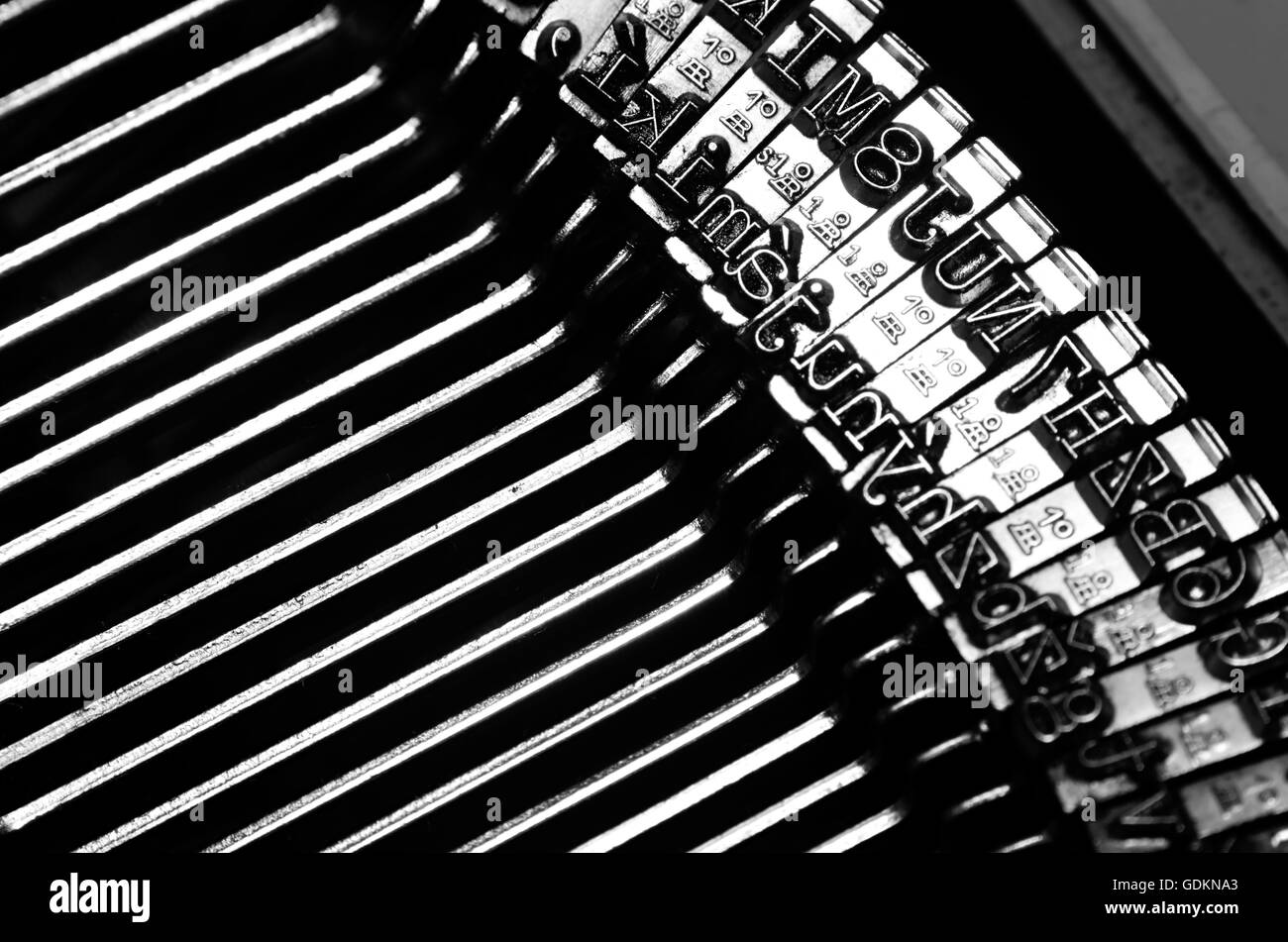 Mécanisme dans une machine à écrire vintage Banque D'Images