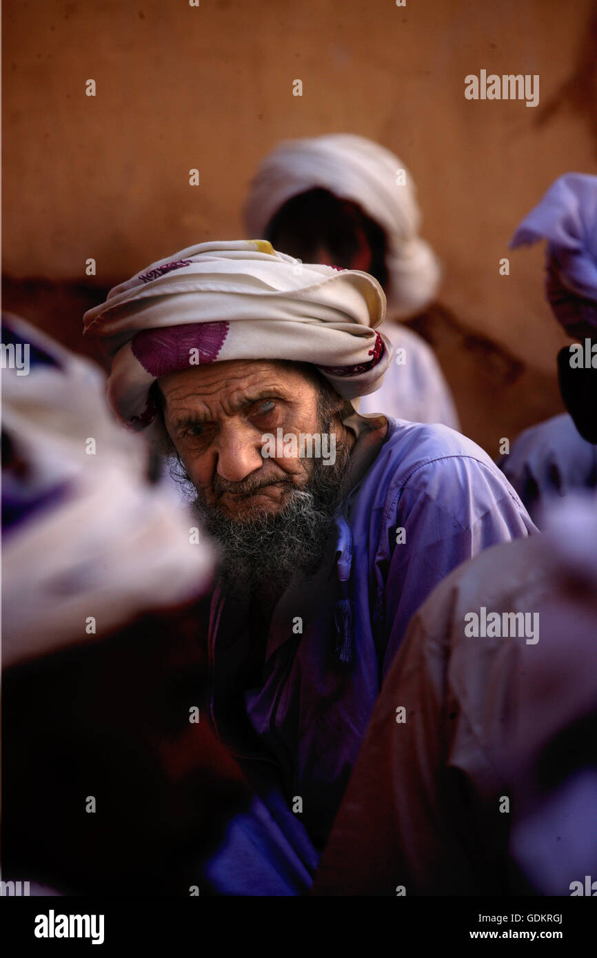 Portrait d'un homme, de l'Oman. Banque D'Images