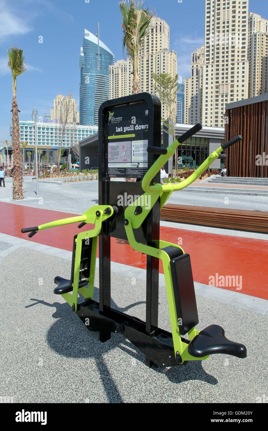 Une machine d'entraînement à la plage, JBR, DUBAÏ, ÉMIRATS ARABES UNIS. Banque D'Images