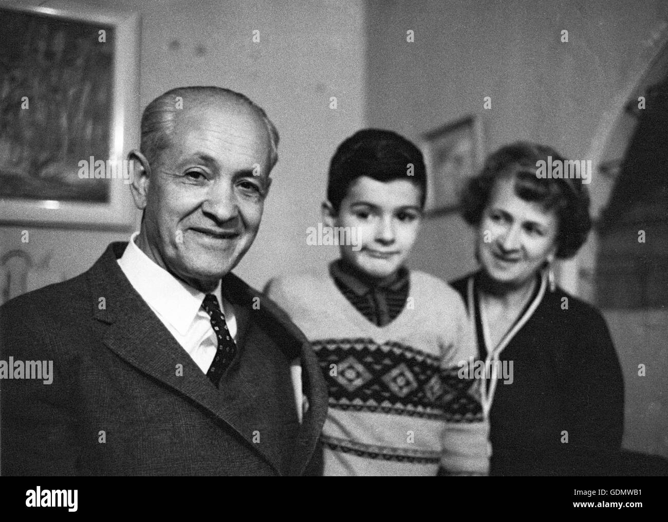 Général Gustavo Rojas Pinilla avec sa famille, photographié en février 1962 dans le cycle électoral de 1962. Banque D'Images