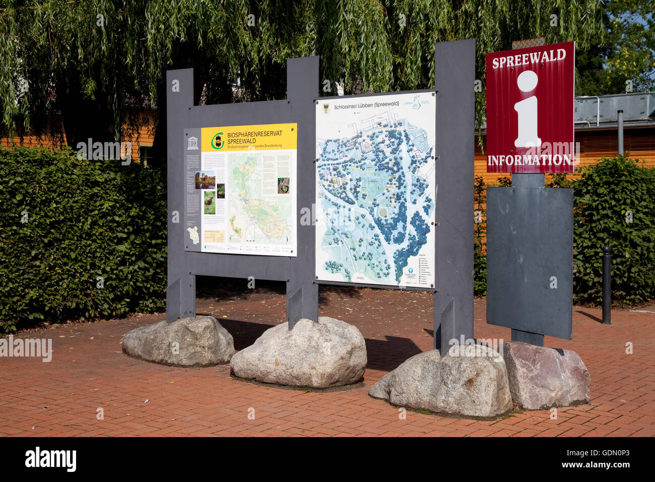 Des panneaux d'information, Luebben, forêt de Spreewald, Spree, Brandebourg Banque D'Images