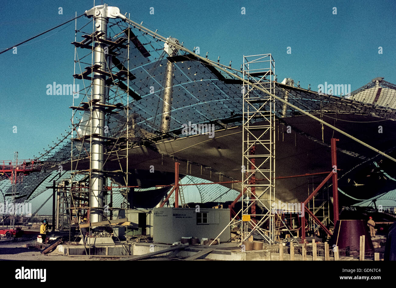 Le Parc olympique de Munich, site des Jeux Olympiques, en construction. Bau des Münchner Olympia-Schwimmstadions für die Olympischen Spiele 1972 Banque D'Images