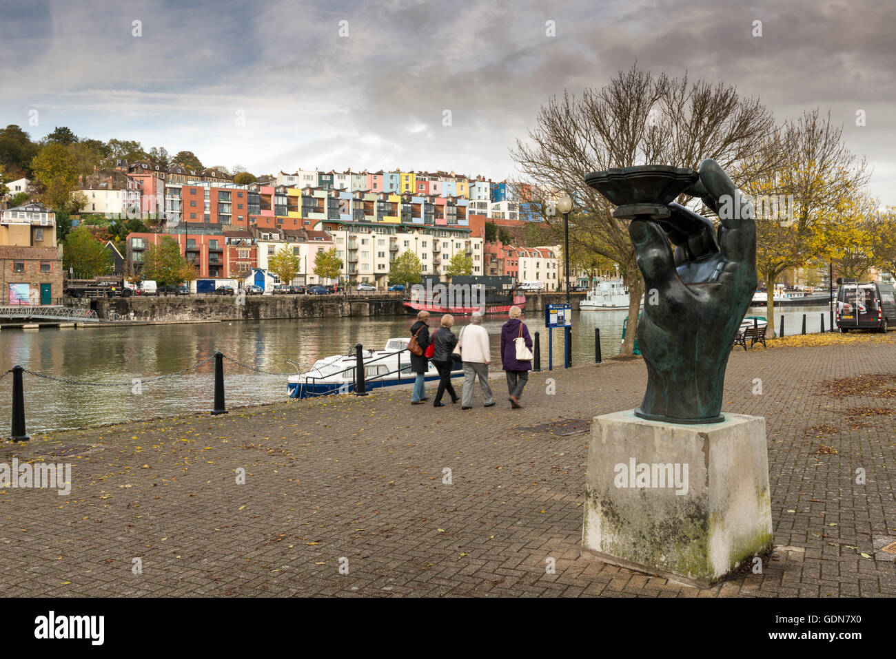 Main d'un dieu fleuve par Woropay Vincent par port flottant à Bristol, Royaume Uni Banque D'Images