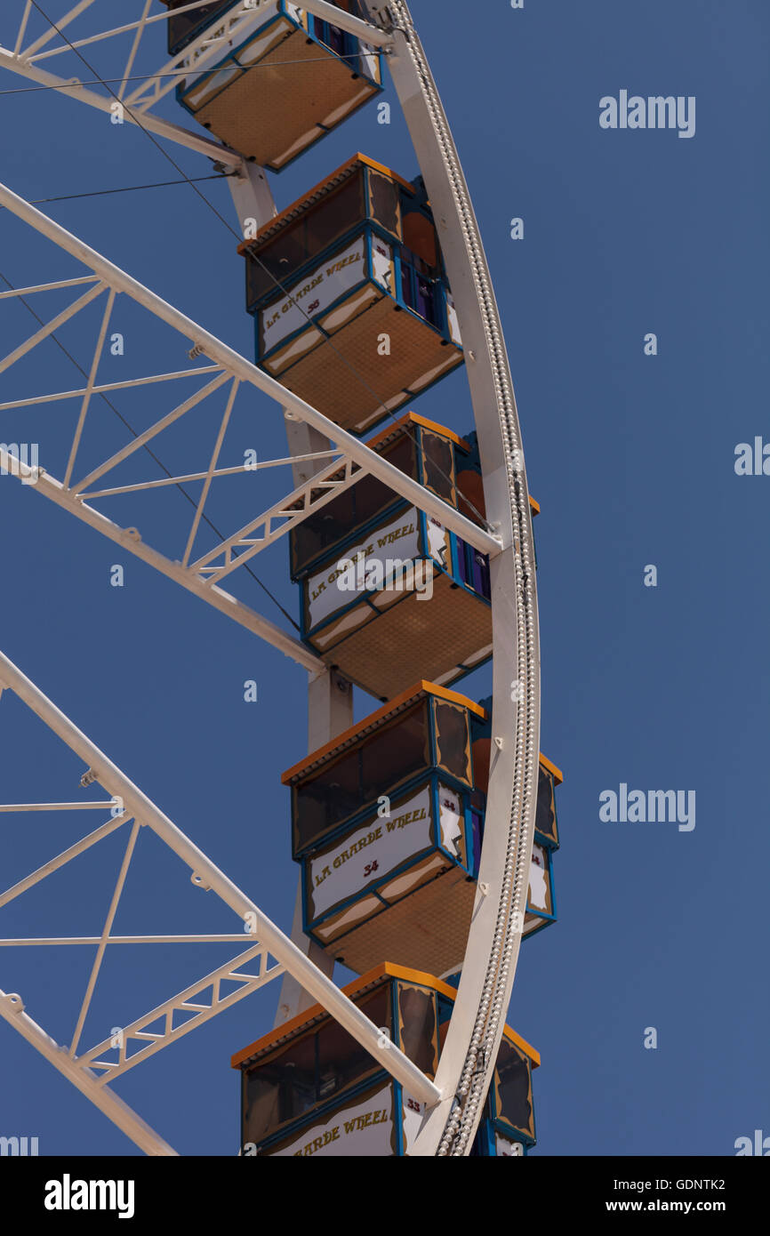 Costa Mesa, CA - le 16 juillet 2016 : Grande roue au Orange County Fair à Costa Mesa, CA le 16 juillet 2016. Usage éditorial uniquement. Banque D'Images